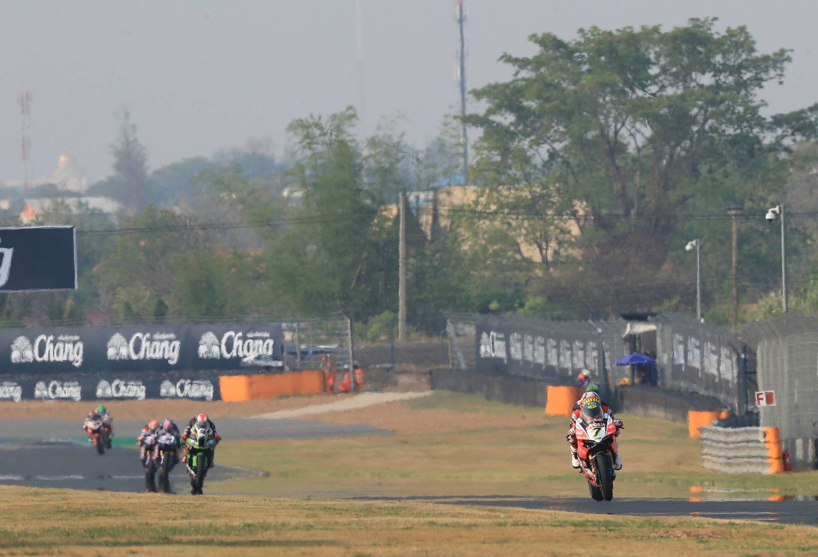 Davies in control for maiden Thailand win