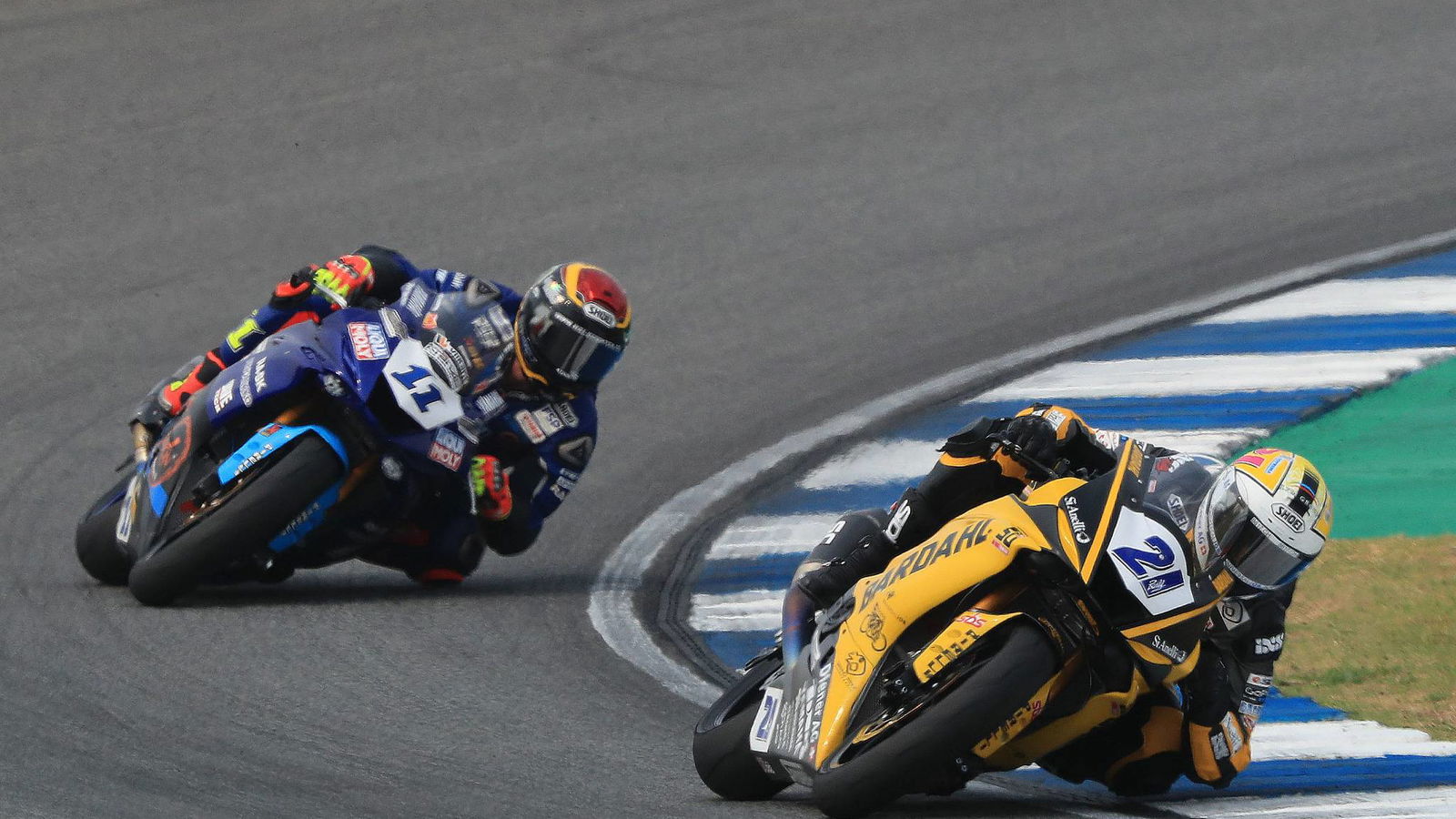 Krummenacher, Cortese lead World Supersport pack