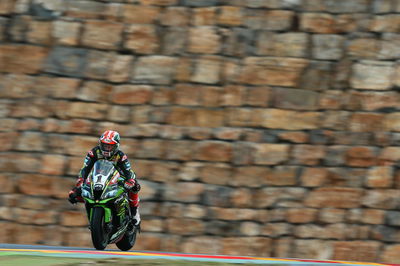 Rea triumphs against Ducati trio in restarted race