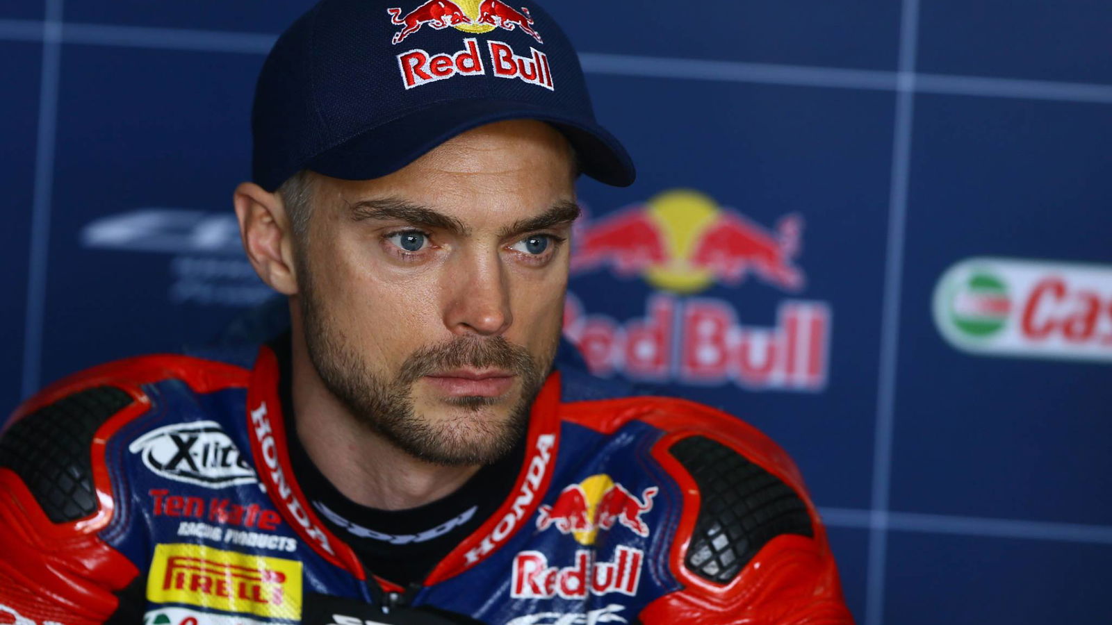Camier suffers chest injury, rib fractures in nasty Aragon fall