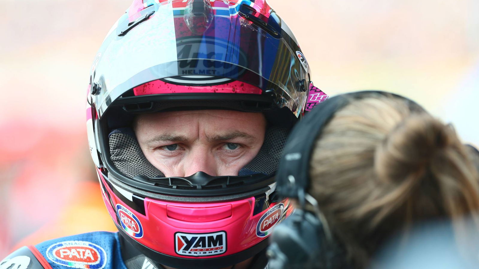Mahias on pole as rain shakes up grid
