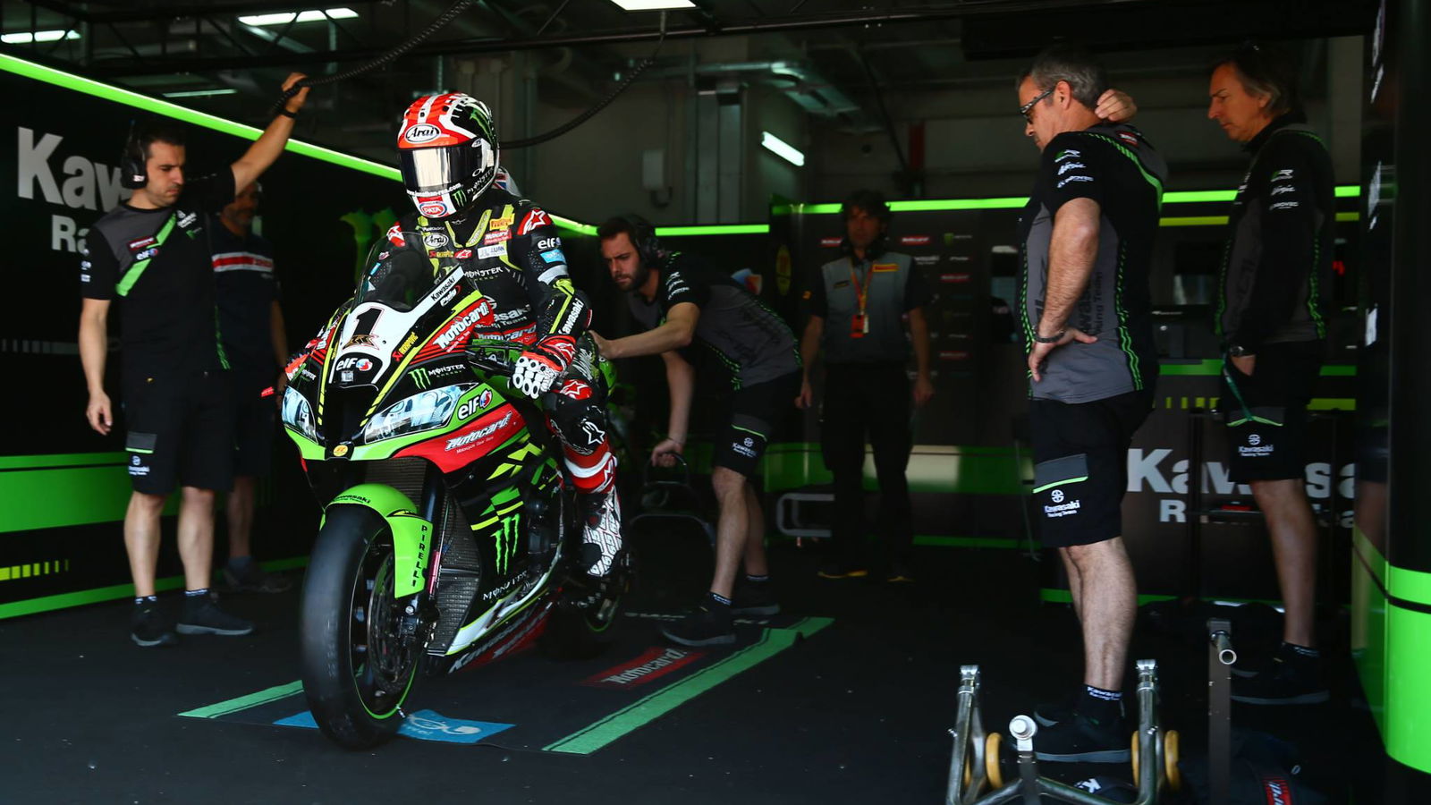 Donington Park - Hasil latihan bebas (1)