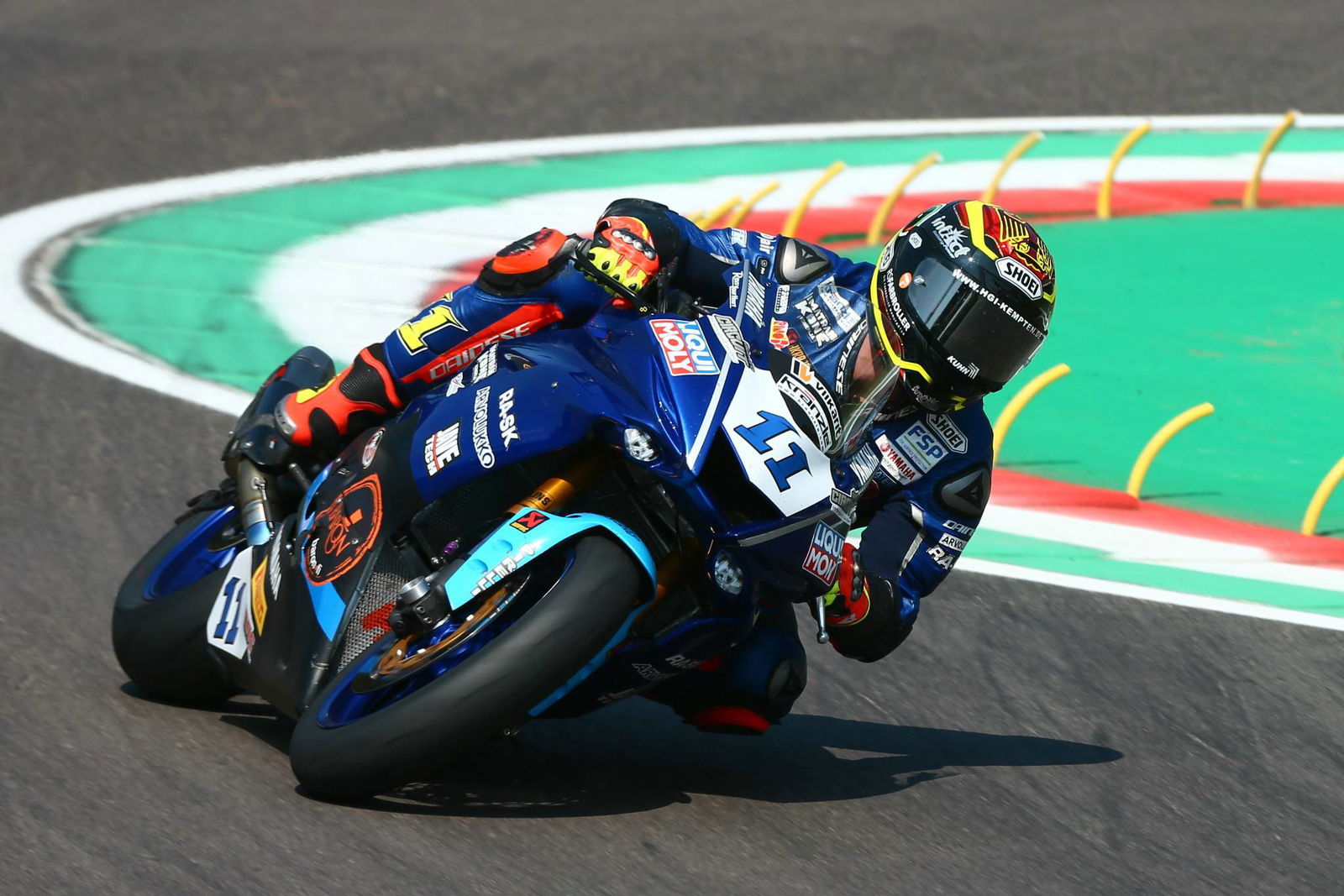 Mahias on pole as rain shakes up grid