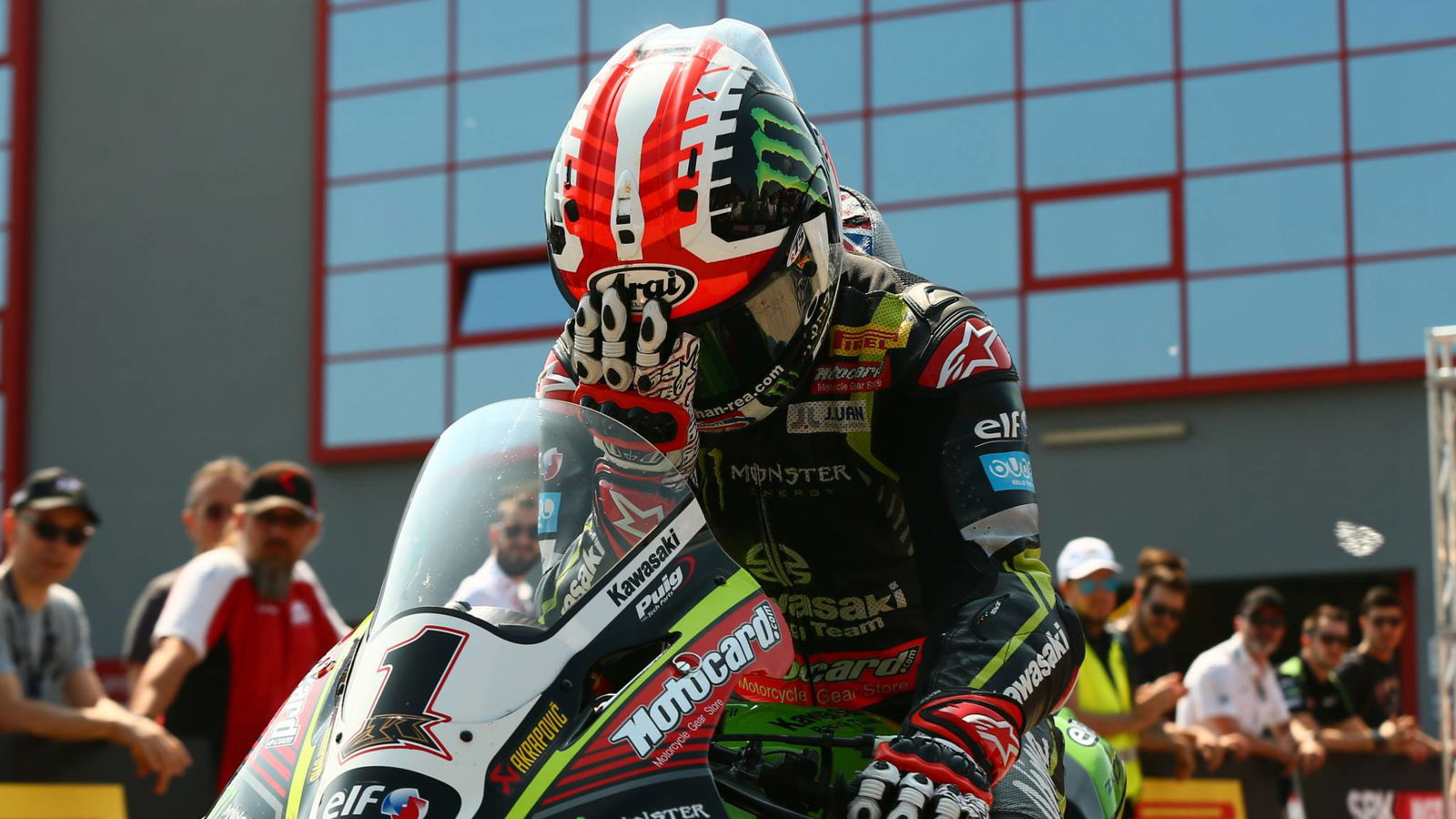 Rea sees off Davies to equal Fogarty wins record