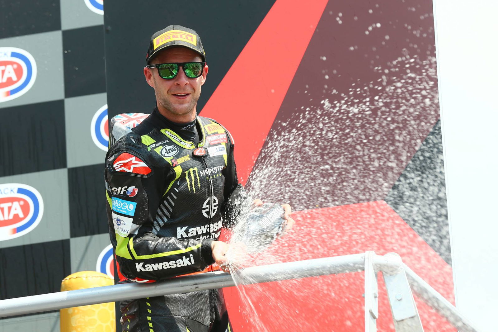 Rea menuju ke Donington Park dengan rekor Fogarty terlihat