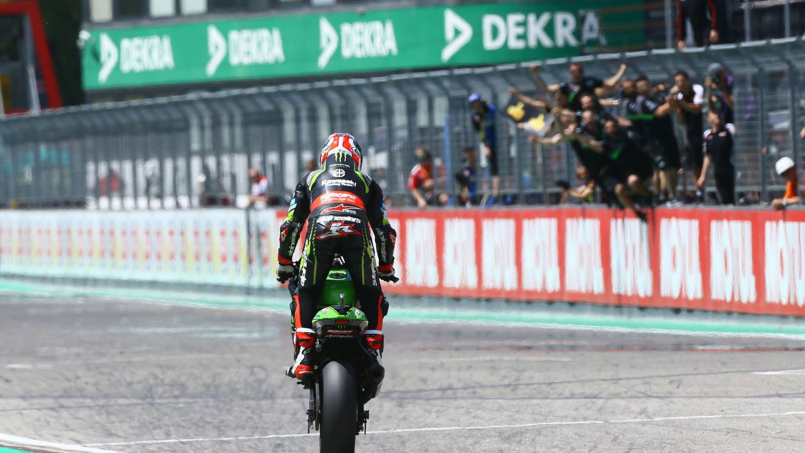 Rea menuju ke Donington Park dengan rekor Fogarty terlihat