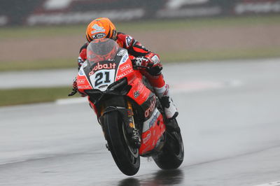 Rinaldi tops drying FP1 as World Superbikes return to Brno