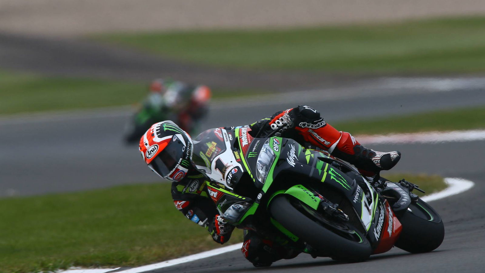 Rea on top dari Sykes di sesi FP2 kering