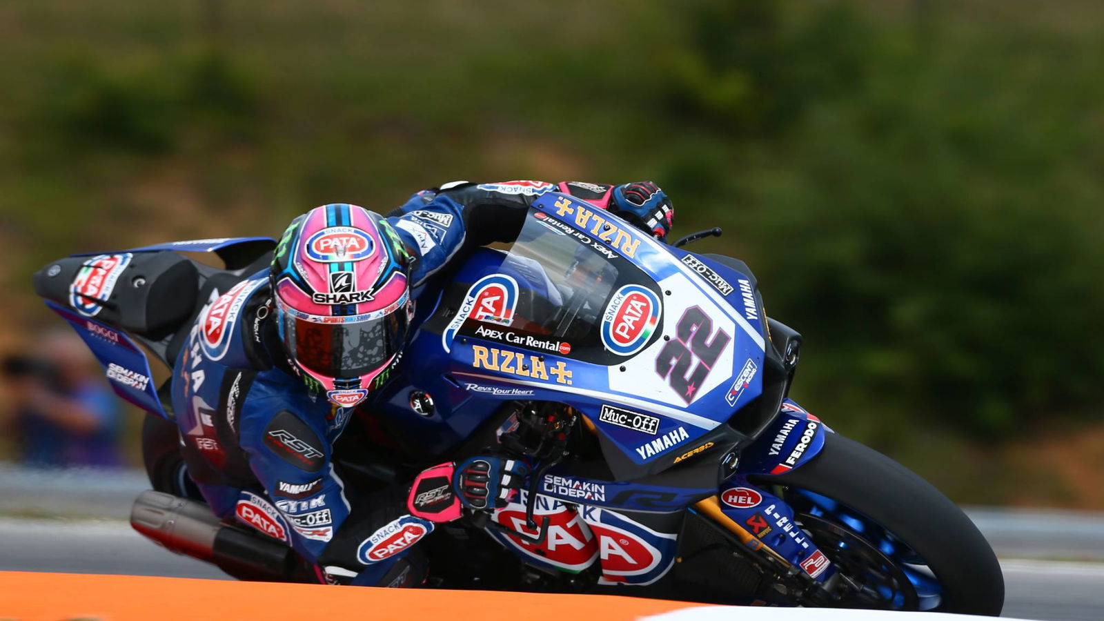 Lowes takes maiden World Superbike win as Rea, Sykes clash