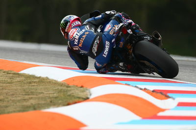 Lowes edges ahead of Rea