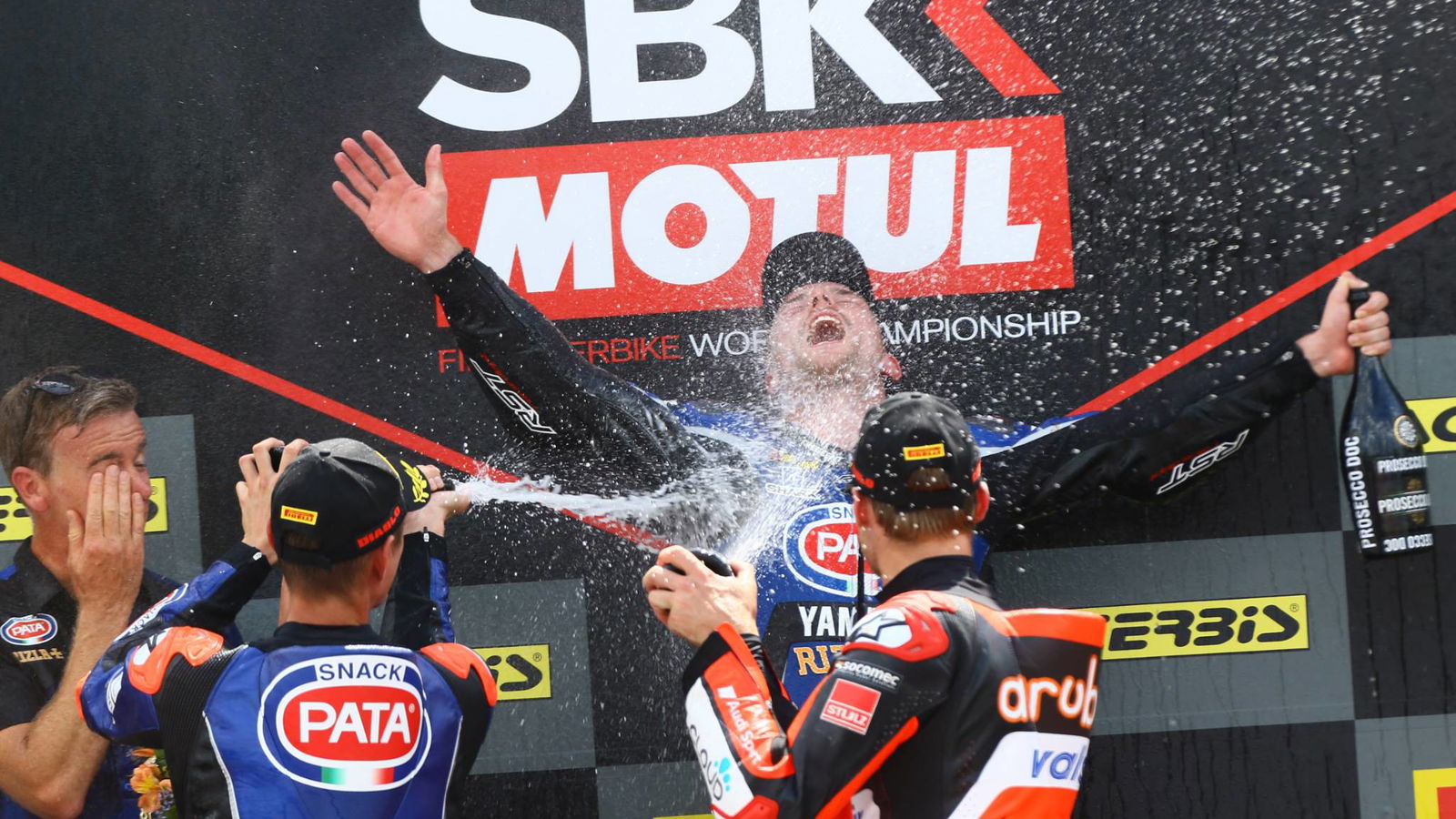 Lowes ‘honoured’ with Yamaha win after ‘hard to take’ Donington