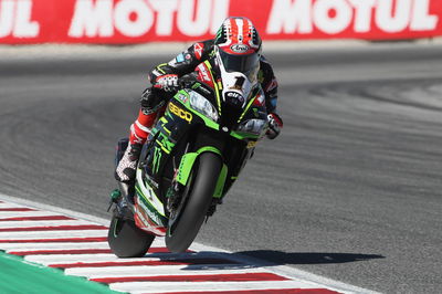 Davies mengalahkan pasangan Kawasaki ke tiang Laguna Seca