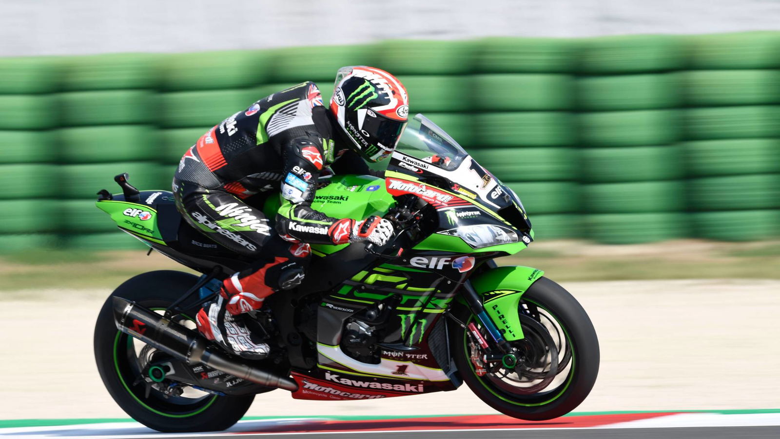 Rea starts fastest as World Superbikes return to action