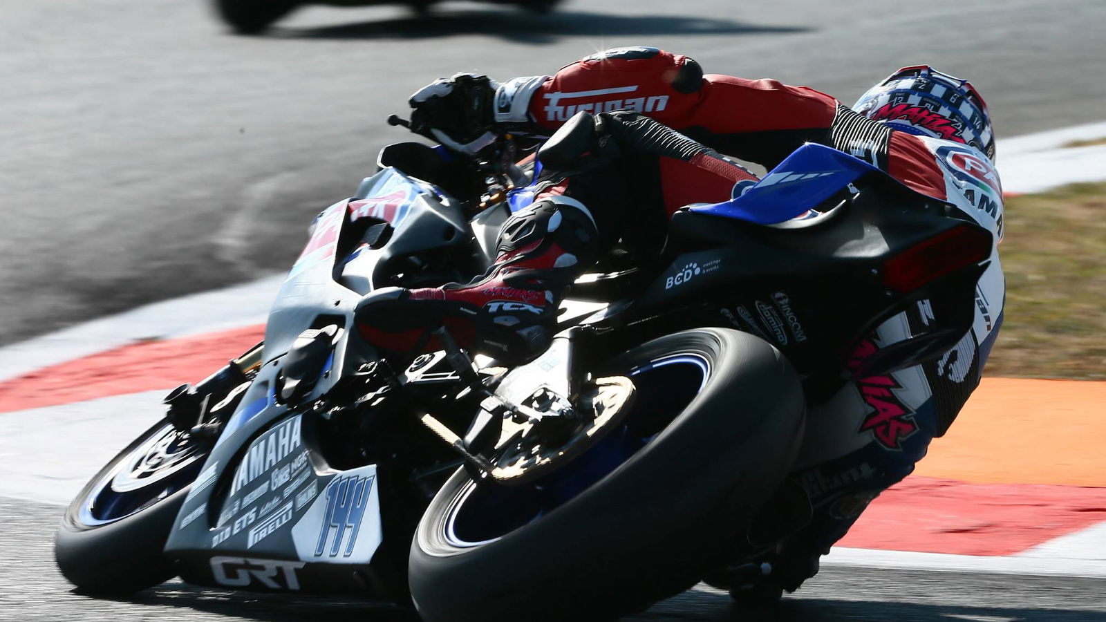 Qatar WSS: Dominant Mahias leads title rival duo on day one in Losail