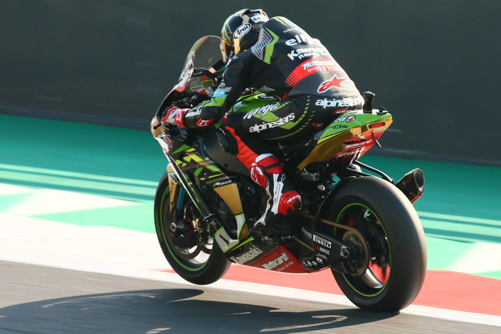 Rea celebrates World Superbike title with Magny-Cours double