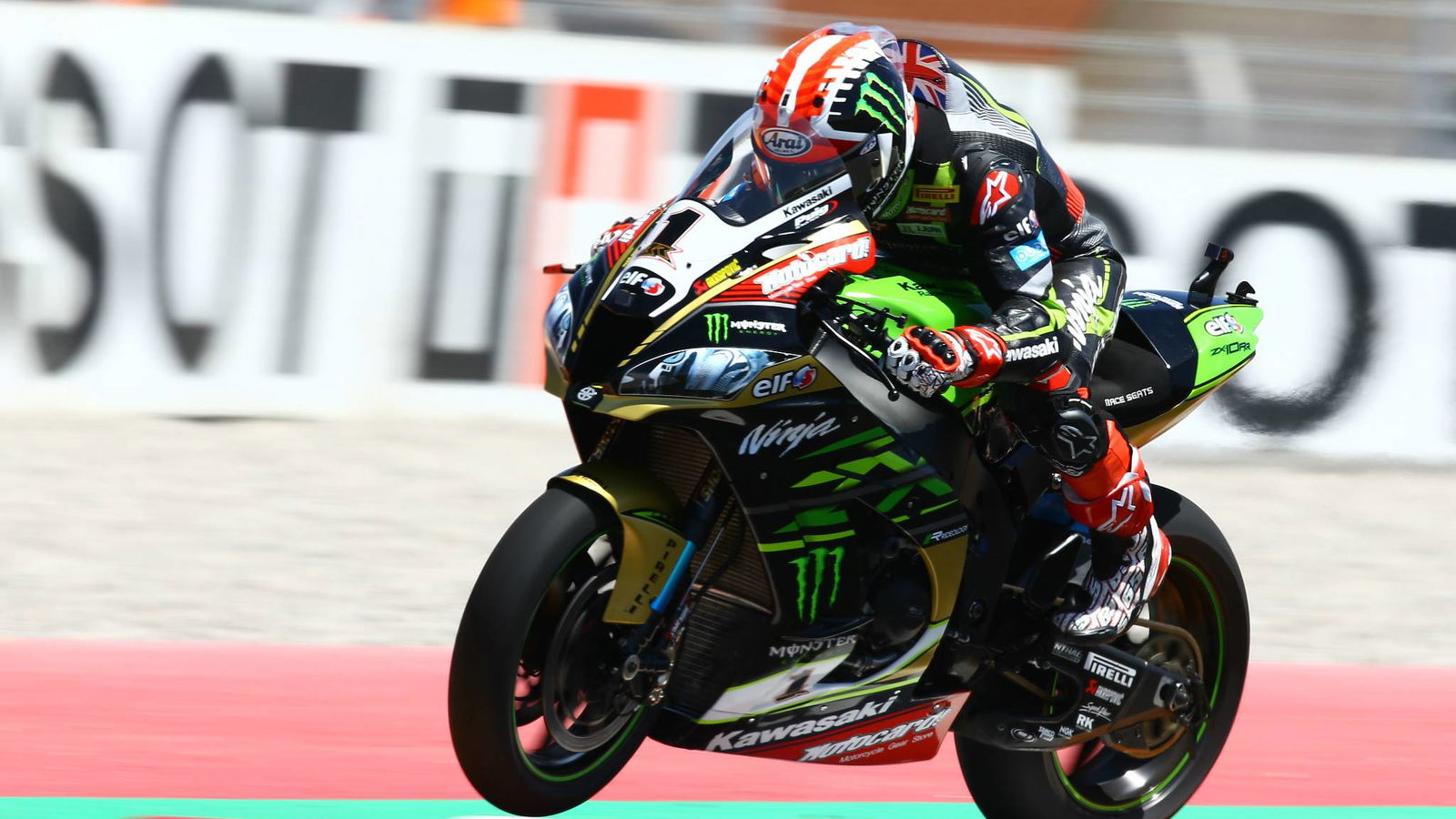 Rea retains top spot from Davies