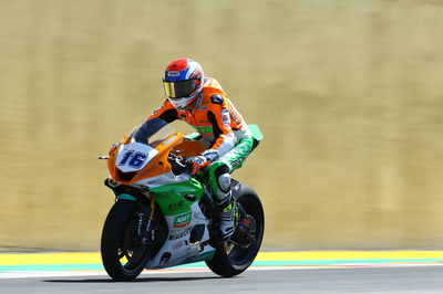 Cluzel takes World Supersport title fight to final round