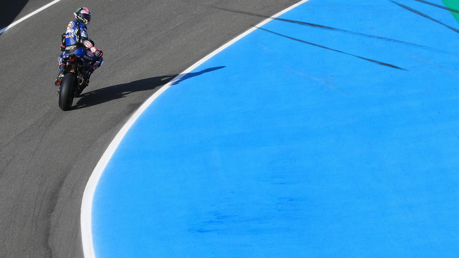 Lowes on top from Rea on opening day of 2019 WorldSBK tests