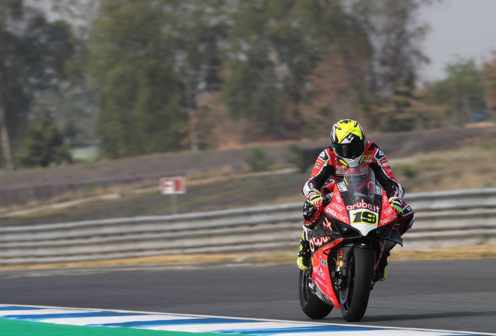 Bautista: I was lucky not to crash in “great fight” with Rea