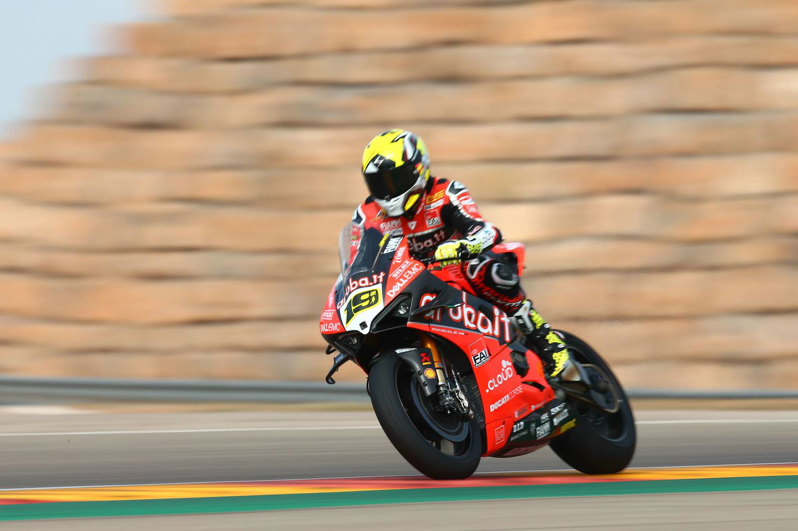 Bautista blasts clear as Rea fights hard to second