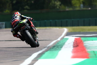 Last gasp Rea snatches FP2 lead from Davies