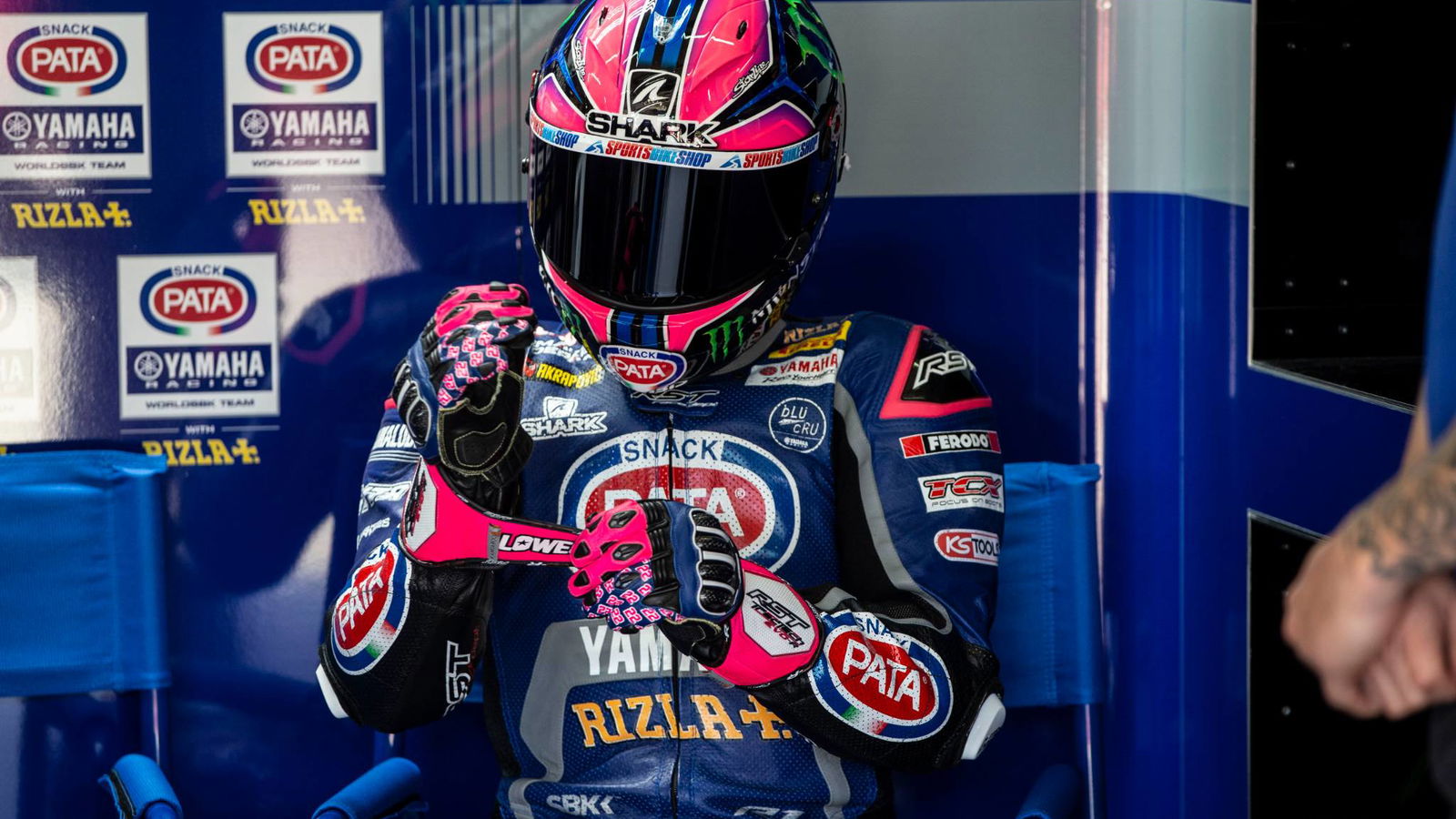 Lowes kembali ke performa terbaiknya dengan podium Jerez dalam bidikannya