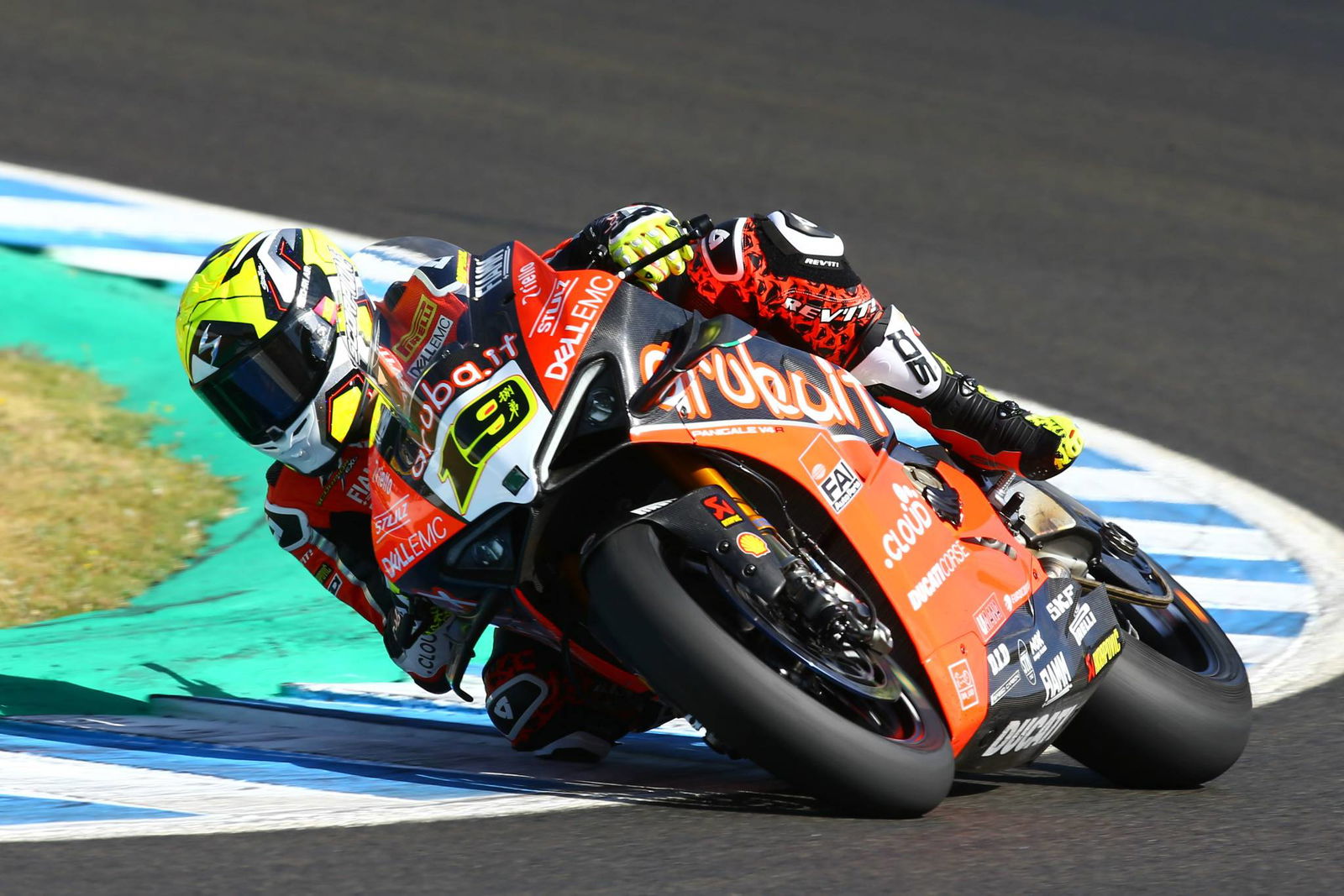 Quick Yamaha takes fight to Ducati, Kawasaki in Jerez