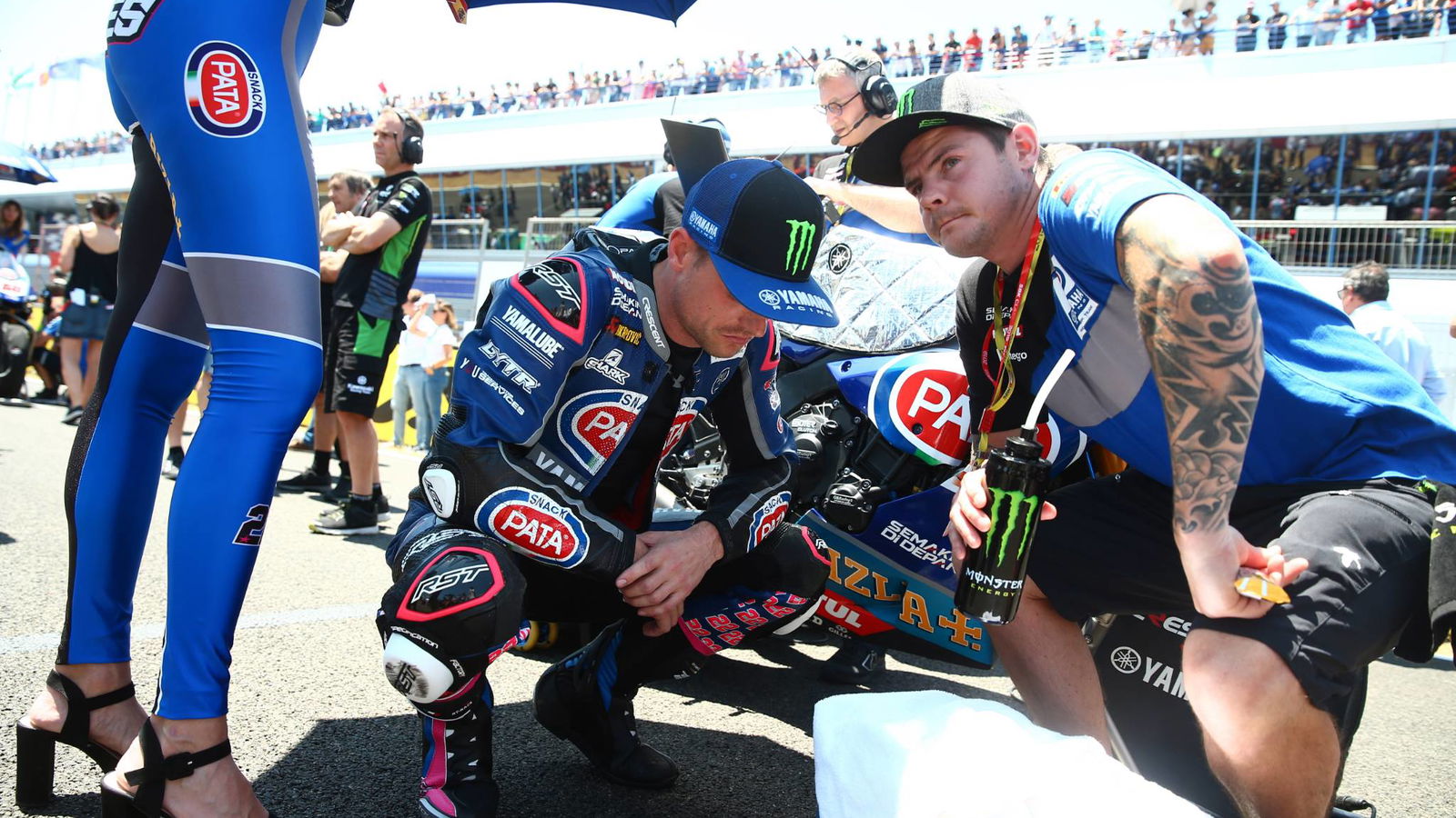Unlucky Lowes counts cost of crash-strewn weekend