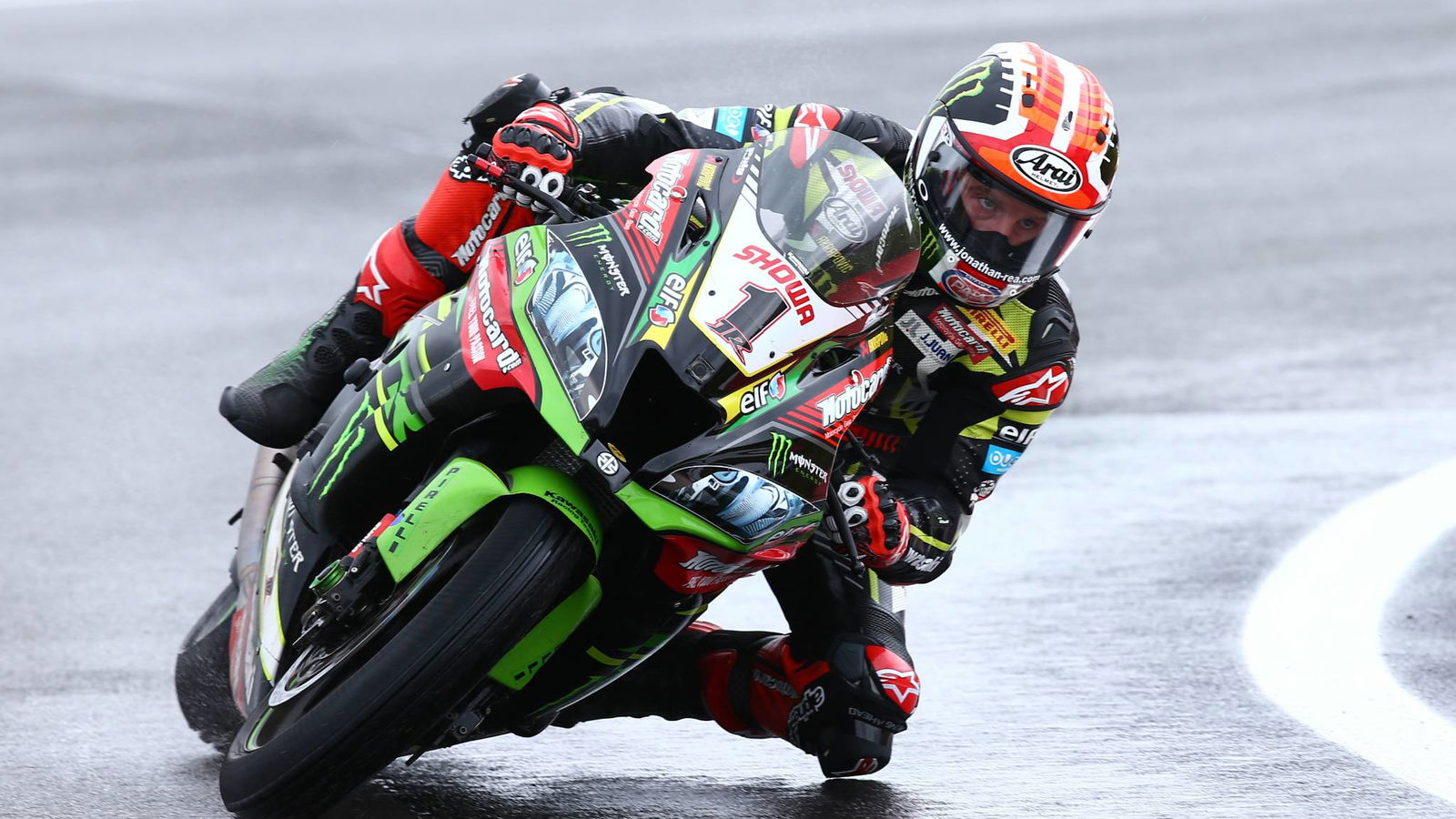 Rea edges van der Mark for Magny-Cours pole in wet, Bautista 14th