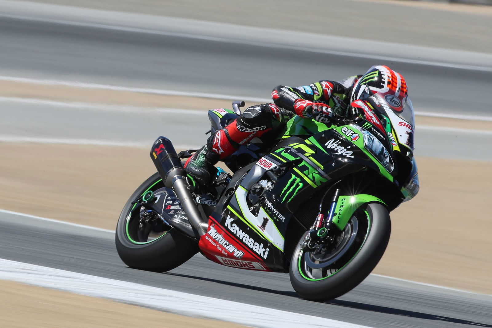 Rea leads Bautista as World Superbikes returns