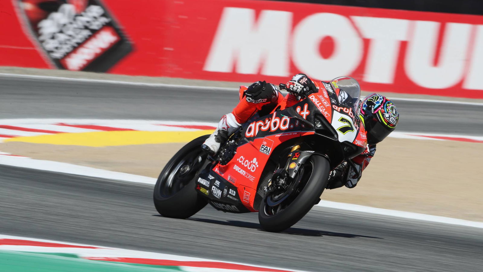Davies edges Rea to top FP2