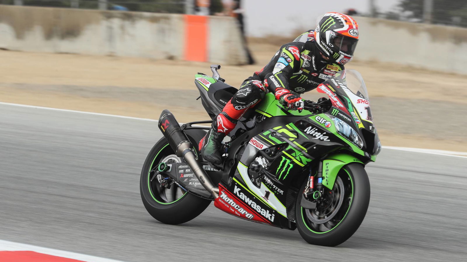 Rea leads Bautista as World Superbikes returns