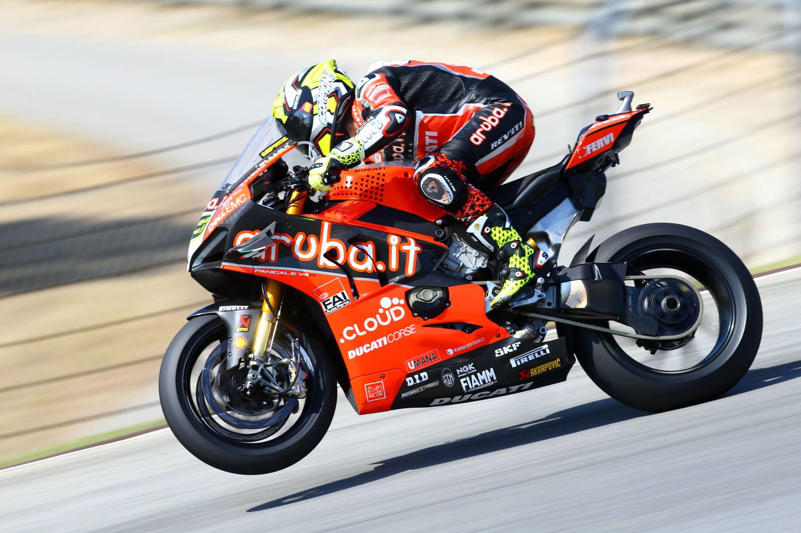 Rea untouchable as Bautista recovers from first-corner clash