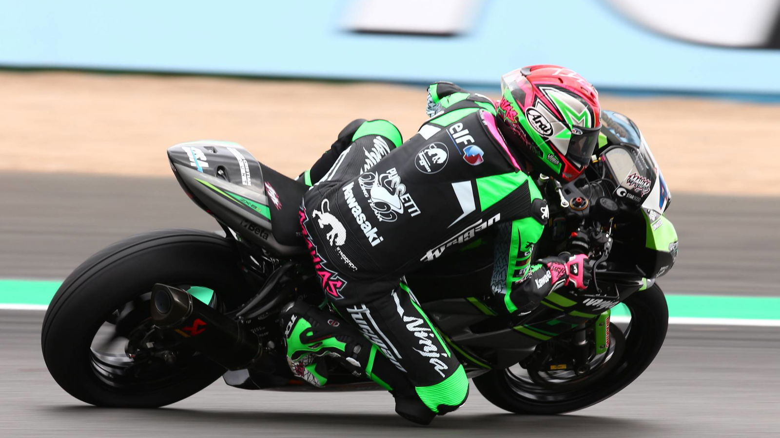Mahias wins as Krummenacher, Caricasulo both crash out