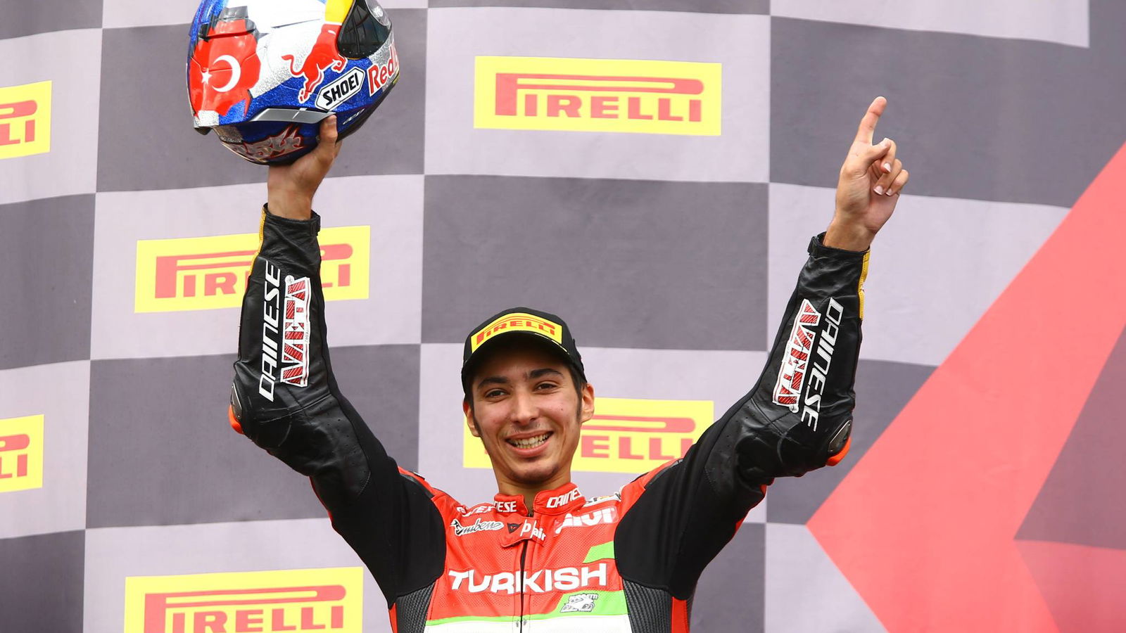 Razgatlioglu doubles up with stunning sprint race win