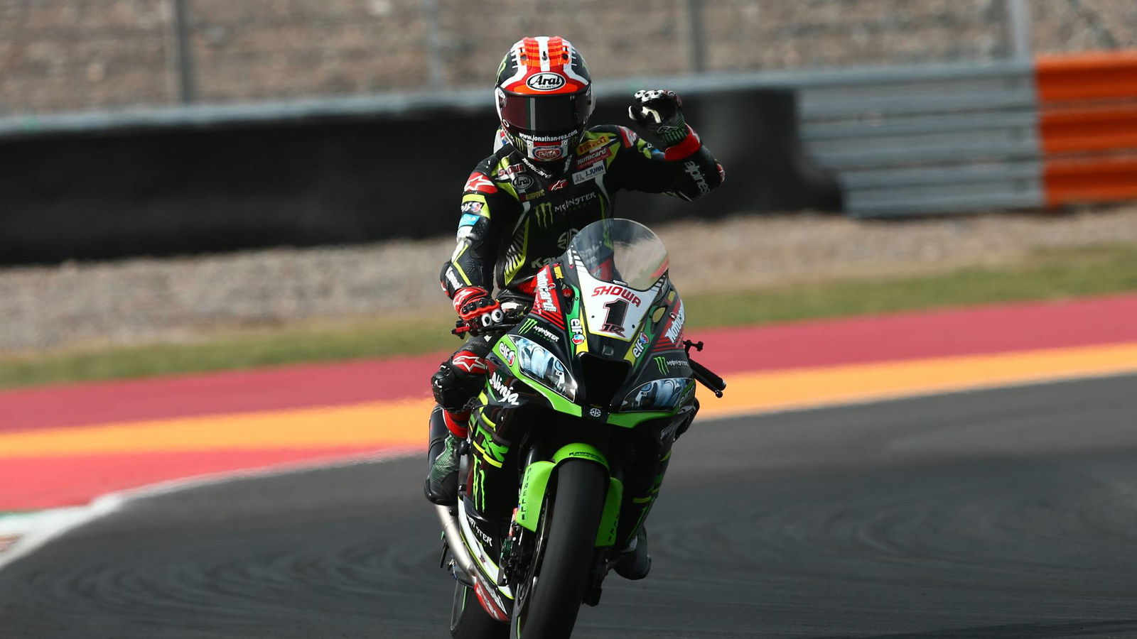 Rea sees off Davies charge in Argentina World Superbike Race 2