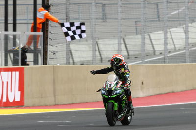 Rea sees off Davies charge in Argentina World Superbike Race 2