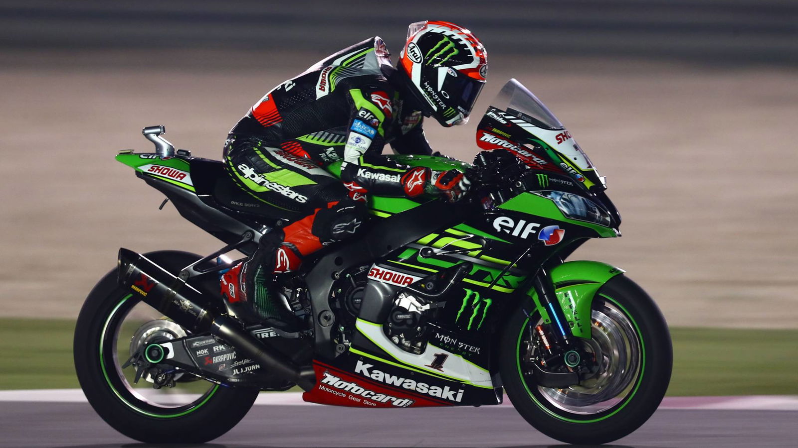 Rea memimpin latihan terakhir dari Lowes