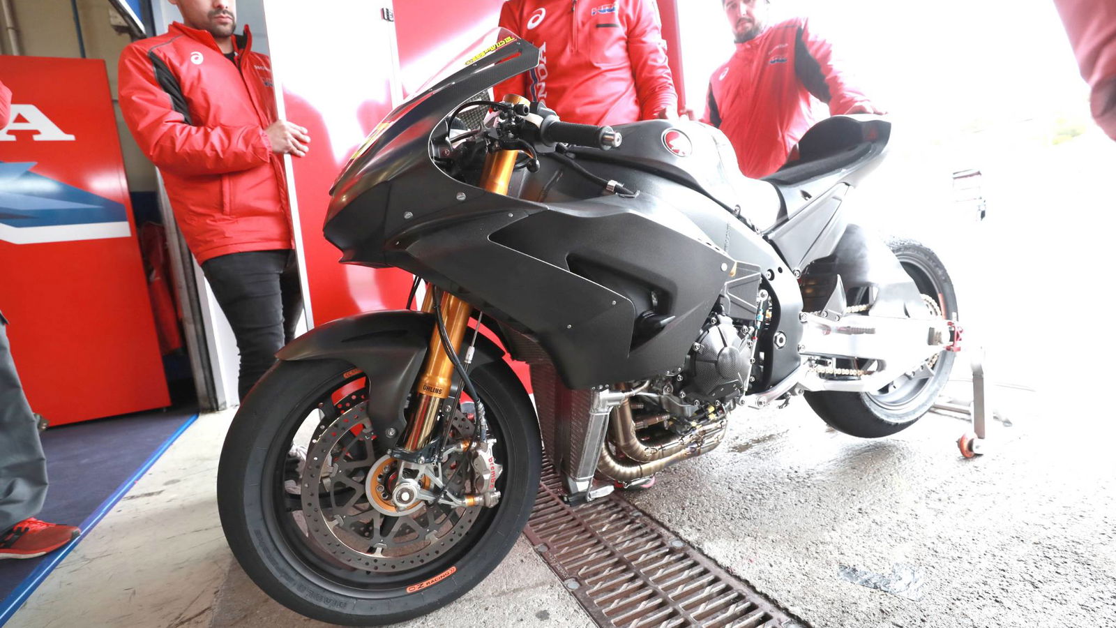 Video: Honda meluncurkan serangan World Superbike baru
