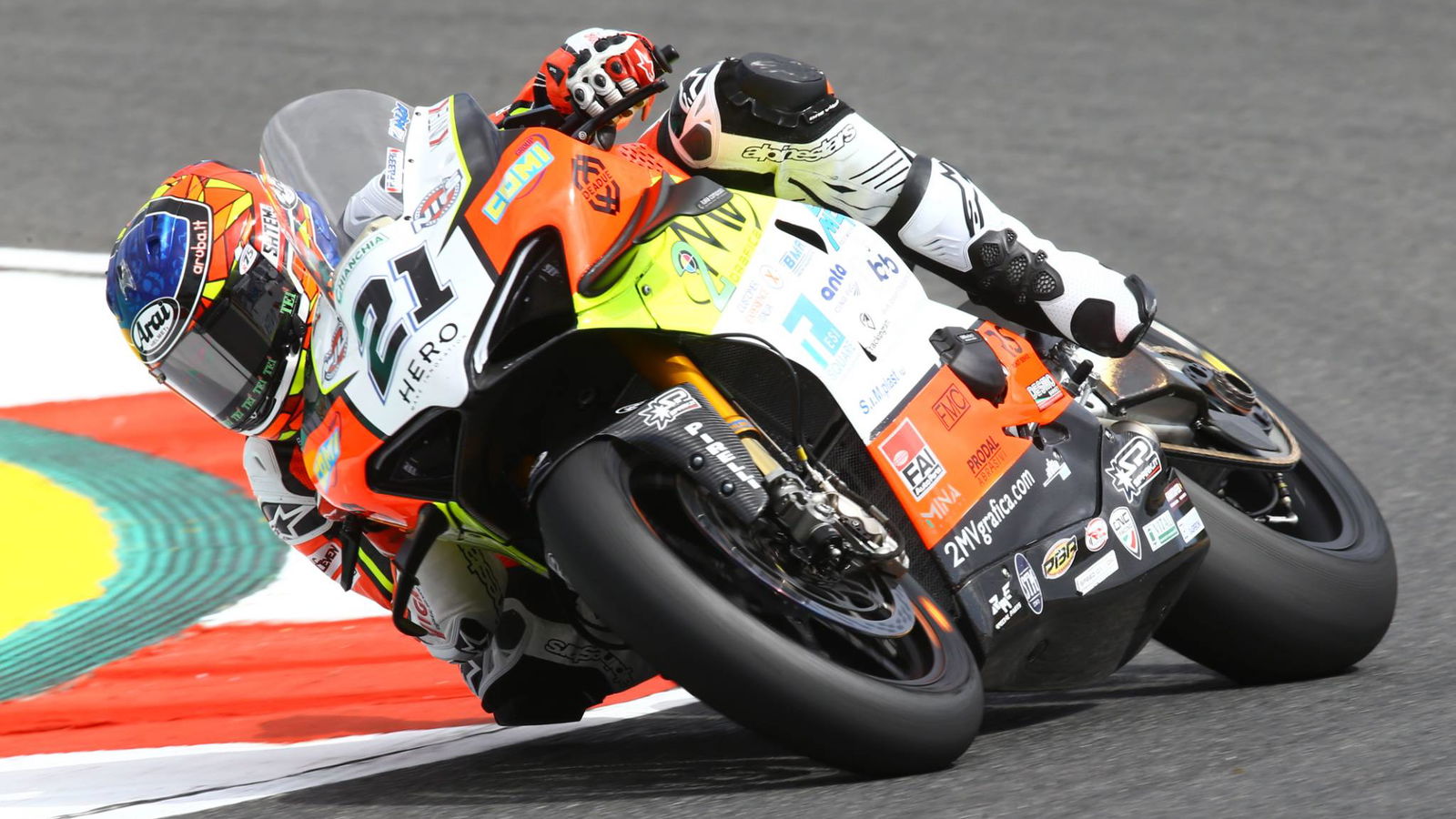 Rinaldi menjadikannya tiga dari tiga di WorldSBK Teruel FP3