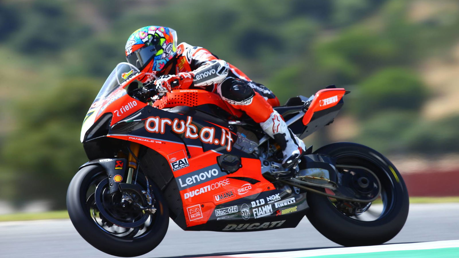 Davies memimpin Rinaldi di WorldSBK FP1 di Aragon