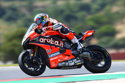 Davies heads up Rinaldi in WorldSBK FP1 at Aragon