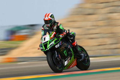 Rea resists late error pressure to win, first Honda podium since 2016