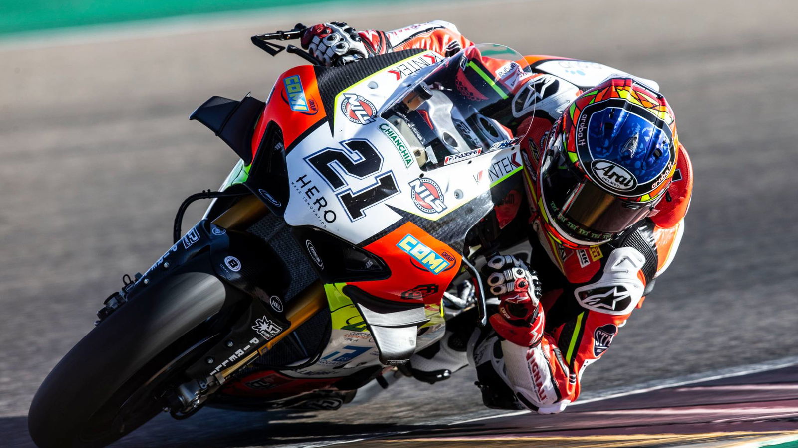 Rinaldi pips Rea by 0.001s to top Teruel WorldSBK FP1