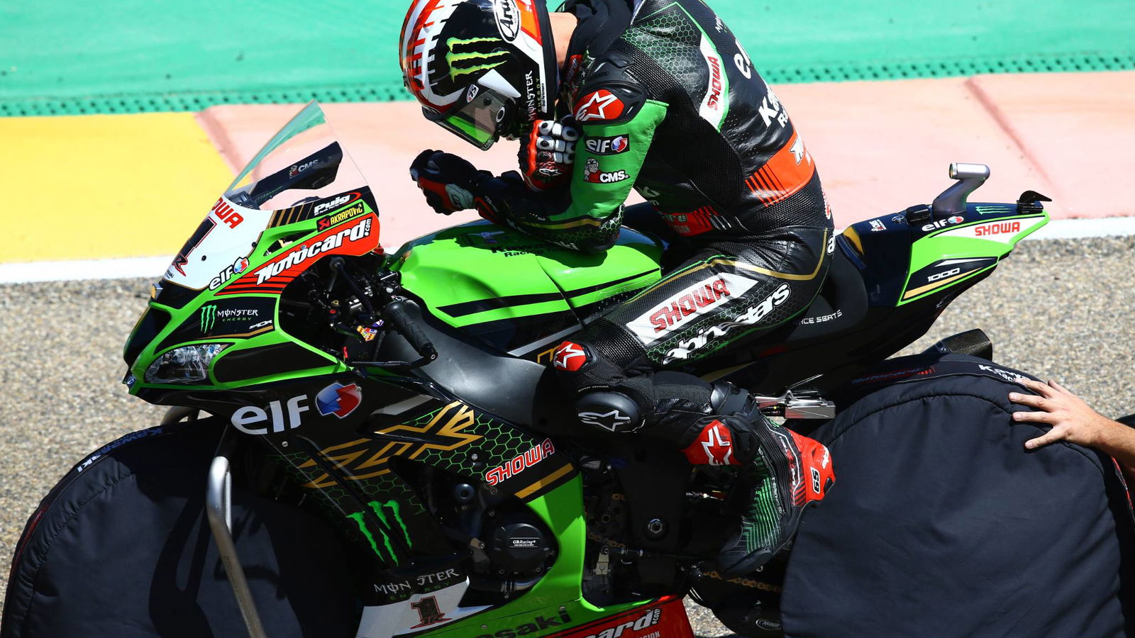 Another record, another WorldSBK pole for Rea in Aragon