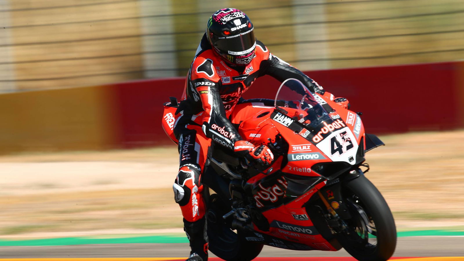Redding fights backs with hard fought Teruel WorldSBK win