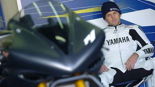 Pitt named at Yamaha - makes R1 debut.