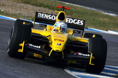 Renault enhances partner portfolio for '05.