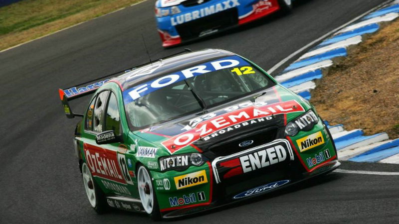 Ford teams shine during 2004 season.