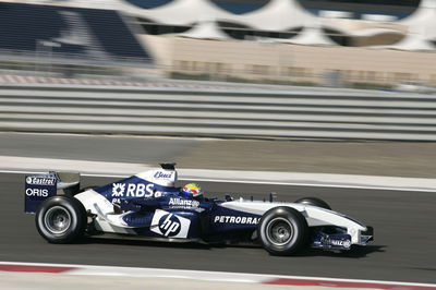 Driver battle goes on as Williams kick off 2005.